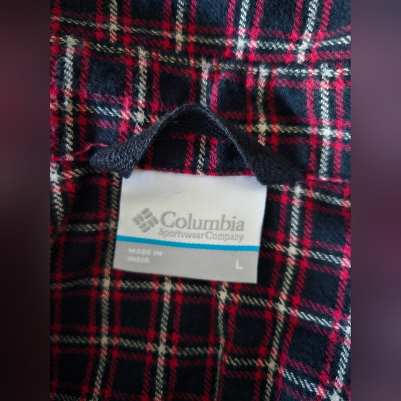 Columbia Men's Black and Red Button Up Flannel Size Large - Picture 4 of 5